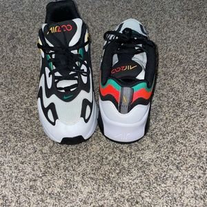 Nike air 200’s